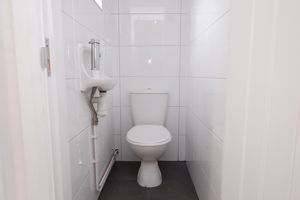 WC- click for photo gallery